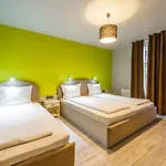 Blvd 7 Hotel 3*