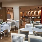 Blvd 7 Hotel