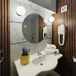 Blvd 7 Hotel 3*