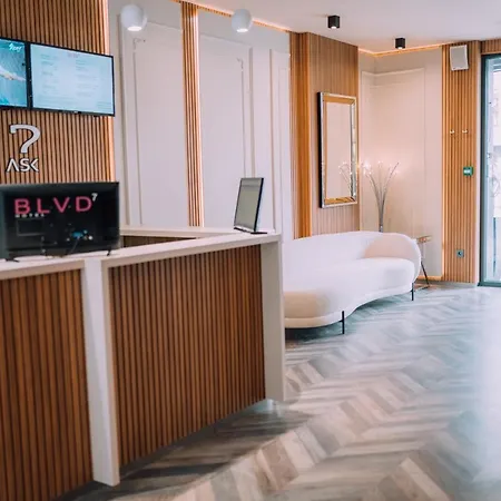 Blvd 7 Hotel