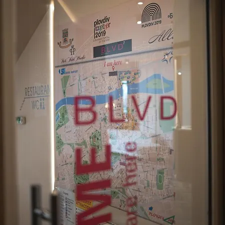 Blvd 7 Hotel 3*