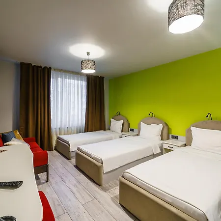 Blvd 7 Hotel 3*