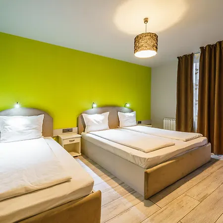 Blvd 7 Hotel 3*