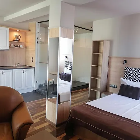 Blvd 7 Hotel