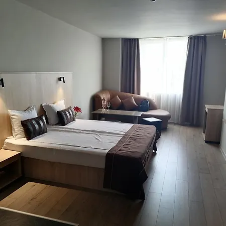 Blvd 7 Hotel