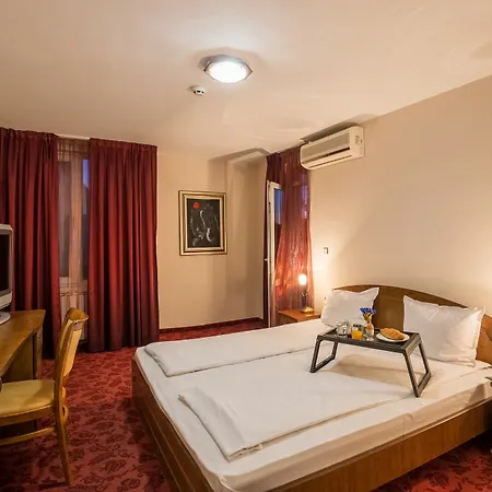 Hotel Blvd 7